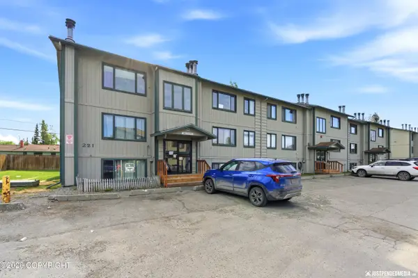 221 Mccarrey Street #11-2B, Anchorage, AK 99508