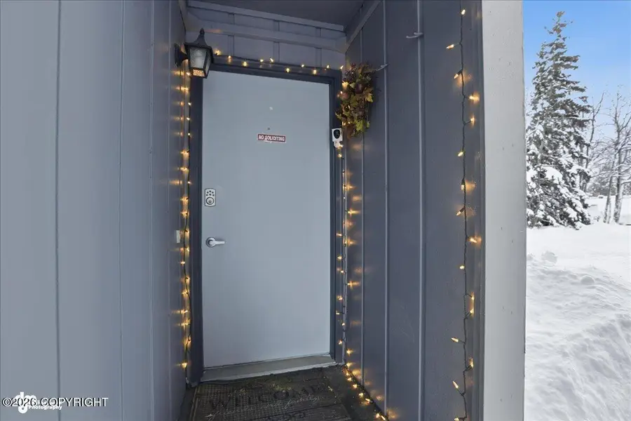 2921 W 29th Avenue #5B, Anchorage, AK 99517 - Image #2