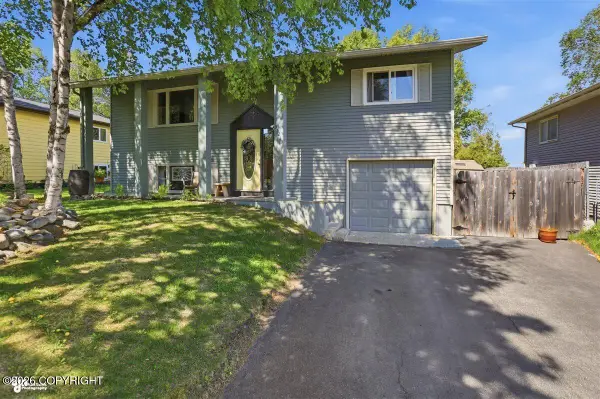 3521 Kachemak Circle, Anchorage, AK 99515
