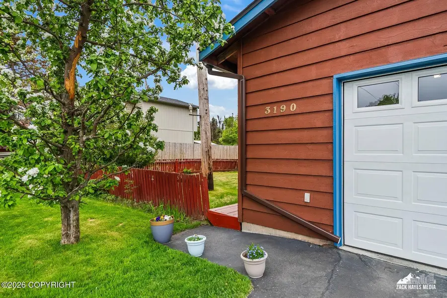 3190 Bridle Lane, Anchorage, AK 99517 - #3