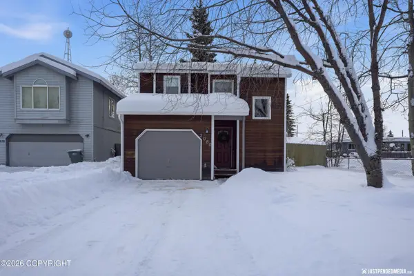 2060 Wenmatt Circle, Anchorage, AK 99517