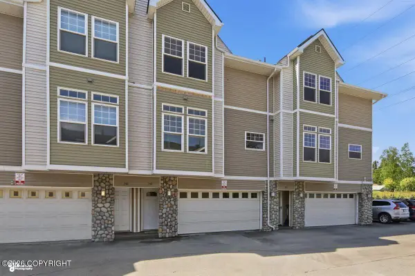 244 E Dowling Road, Anchorage, AK 99518
