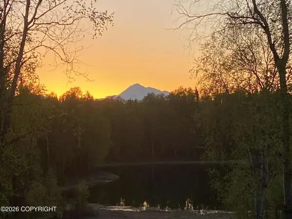 25476 S Wolf Track Road, Talkeetna, AK 99676