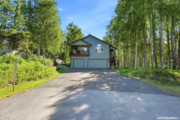 8419 Walker Circle, Anchorage, AK 99502