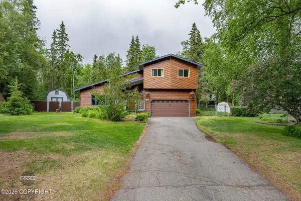 19434 Laura Lee Circle, Eagle River, AK 99577