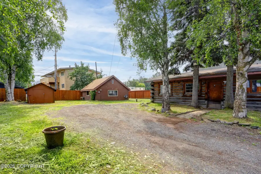 1202 & 1/2 W 35th Avenue, Anchorage, AK 99503 - #3