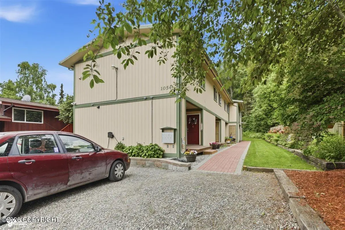 1054 W 20th Avenue, Anchorage, AK 99503 - #1