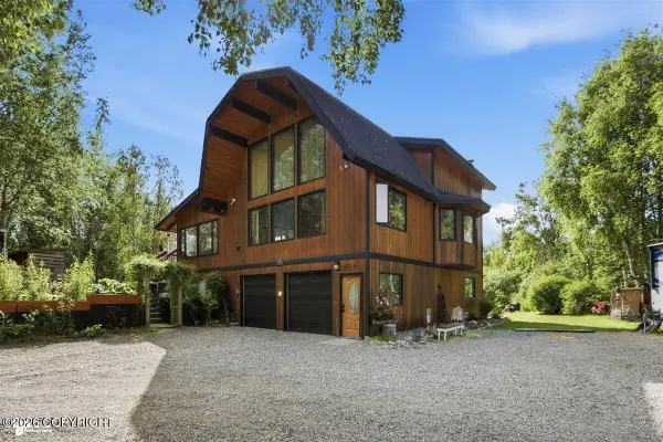 3220 N Engstrom Road, Wasilla, AK 99654
