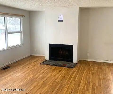 4410 E 5th Avenue, Anchorage, AK 99508 - Image #2