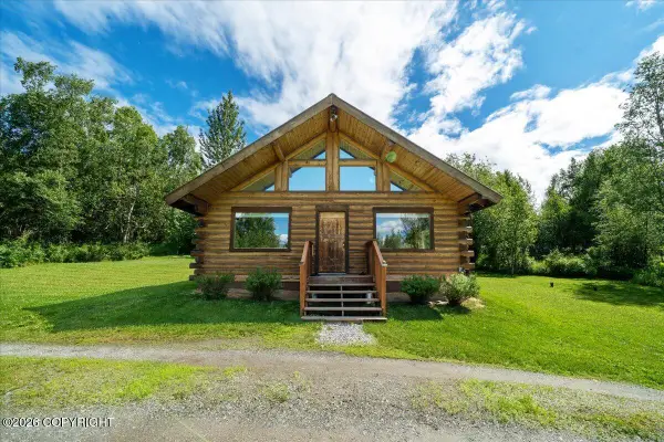 17300 E Family Circle, Palmer, AK 99645