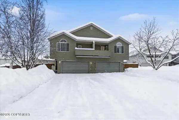 221 Whisper Ridge Circle, Anchorage, AK 99504
