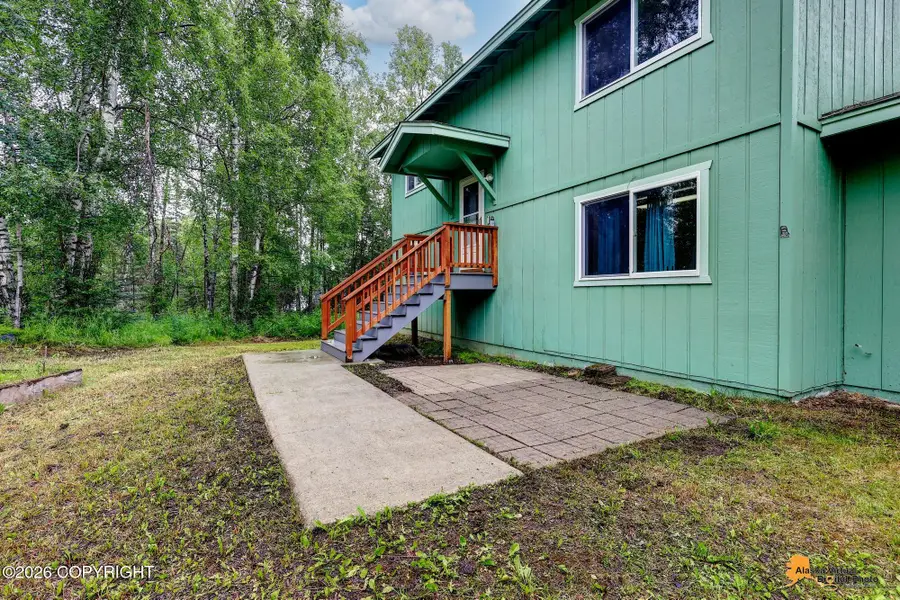 1050 E Onyx Circle, Wasilla, AK 99654 - #2