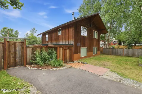 833 W 20th Avenue, Anchorage, AK 99501
