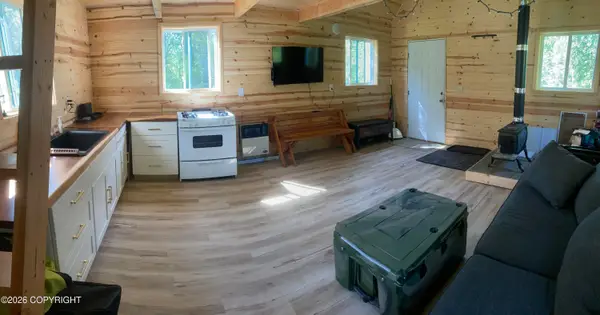 27664 S Aurora Lake Road, Trapper Creek, AK 99683