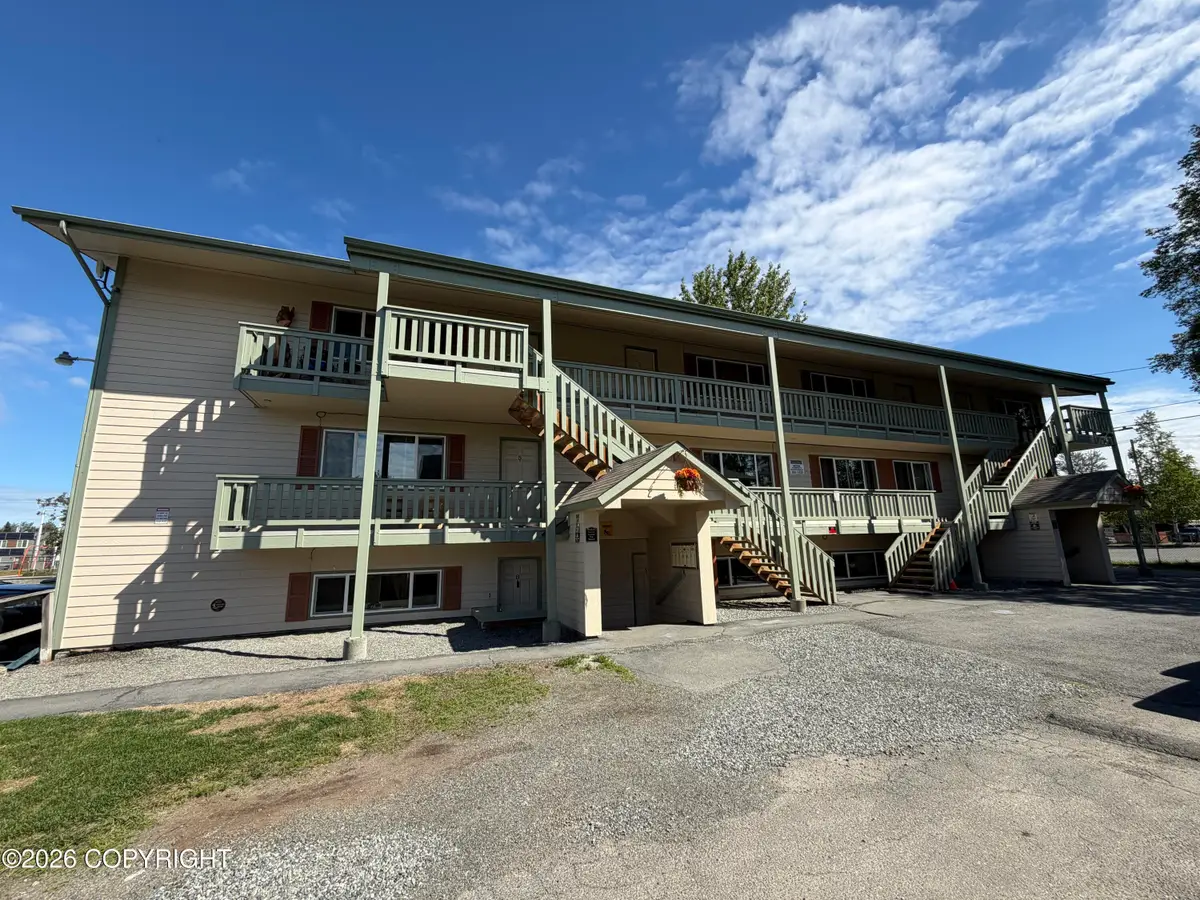 325 Irwin Street, Anchorage, AK 99508 - #1