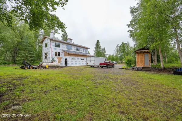 1425 E Petersville Road, Trapper Creek, AK 99683