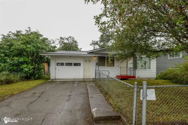 808 N Bunn Street, Anchorage, AK 99508