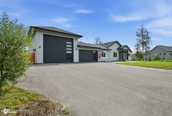 1435 S Andre Circle, Palmer, AK 99645