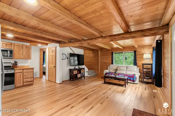 16150 E Huntley Road, Palmer, AK 99645