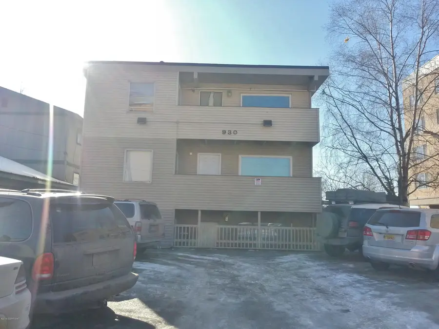 930 W 27th Avenue, Anchorage, AK 99503 - Image #2