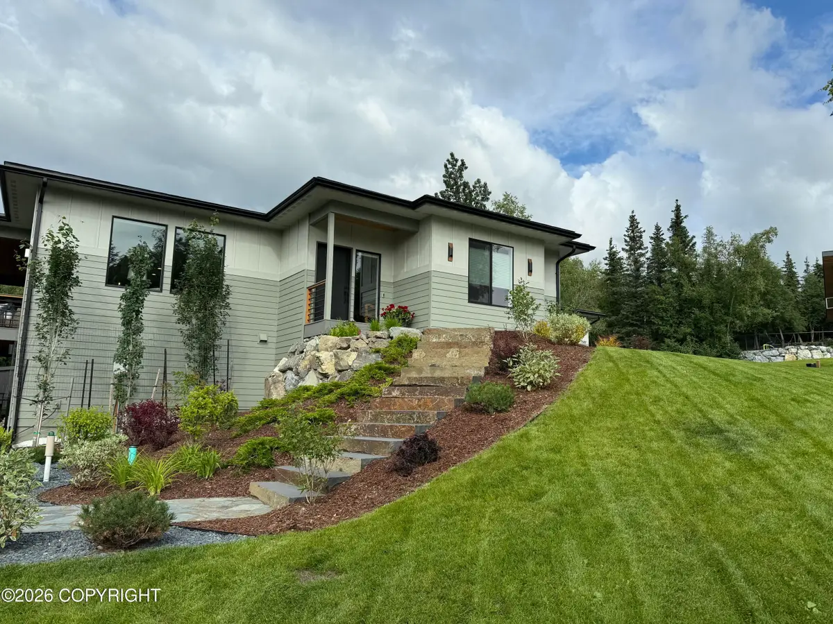 7509 Beacon Hill Drive, Anchorage, AK 99507 - Image #1