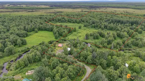 11133 E Little Road, Trapper Creek, AK 99683
