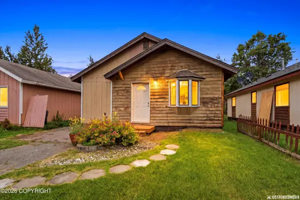7721 Regal Mountain Drive, Anchorage, AK 99504