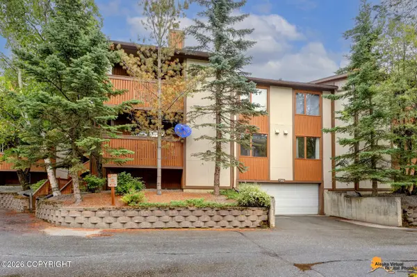 7202 Foxridge Circle #12-A, Anchorage, AK 99518