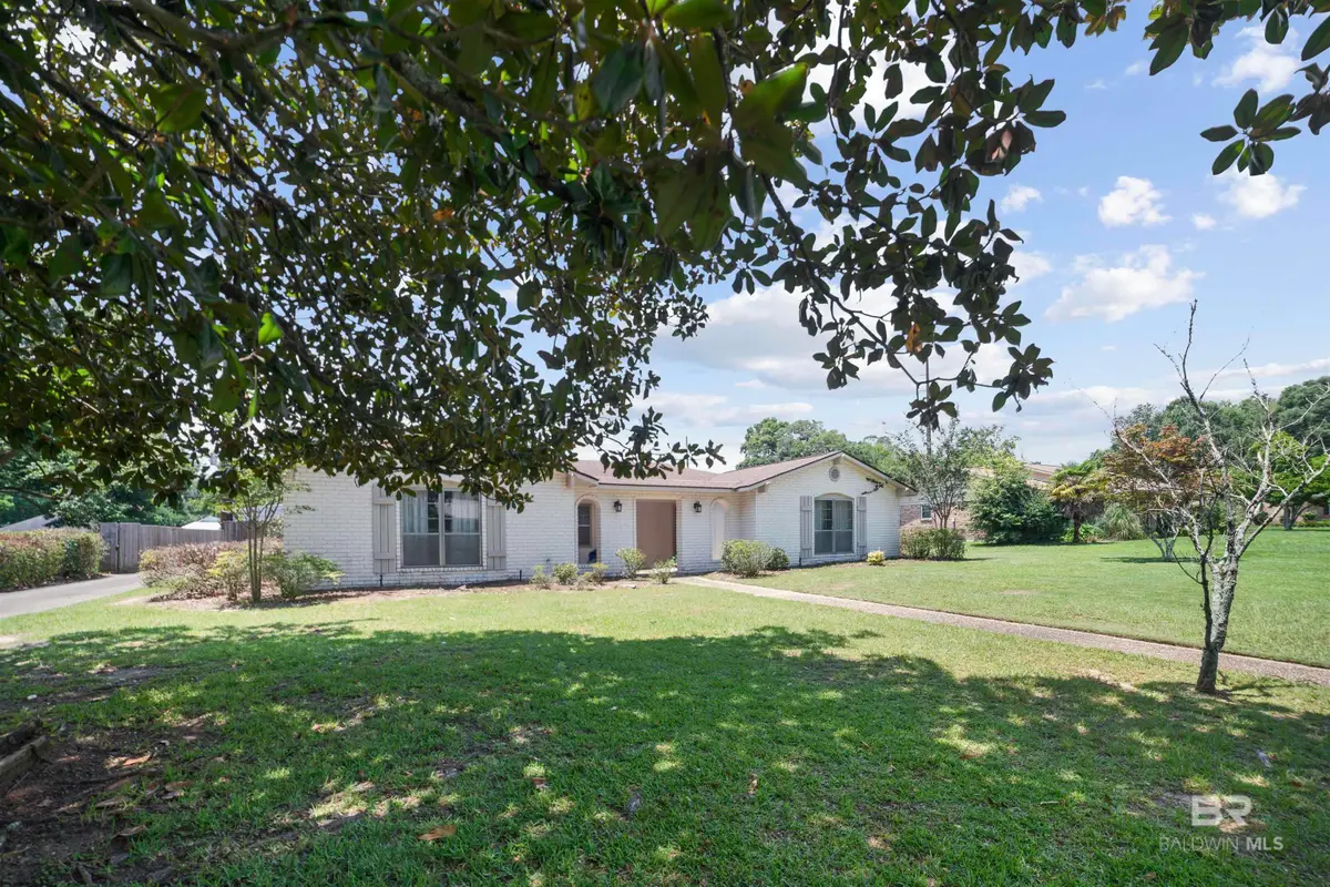 804 W Regents Drive, Mobile, AL 36609 - Image #1