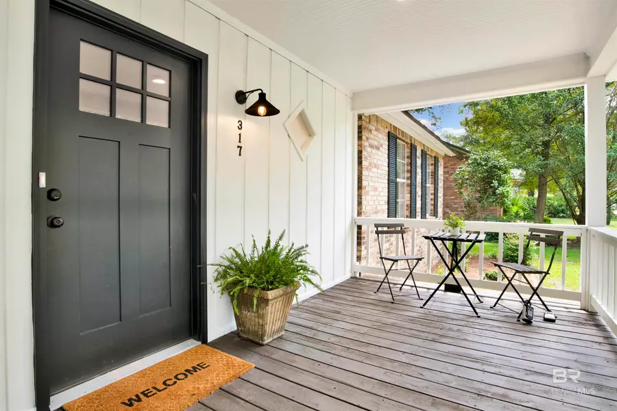 317 Lee Street, Chickasaw, AL 36611 - Image #2