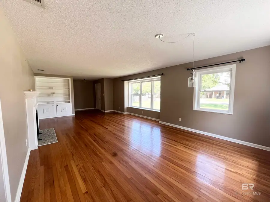 326 E Horner Street, Atmore, AL 36502 - #3
