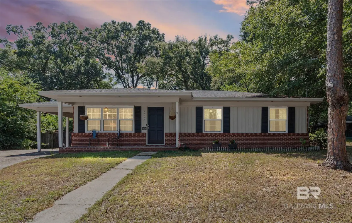 5609 Diane Court, Mobile, AL 36618 - Image #1