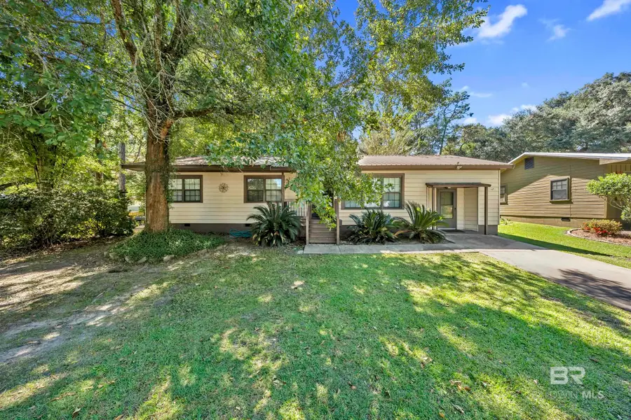 610 Johnson Avenue, Fairhope, AL 36532 - Image #2