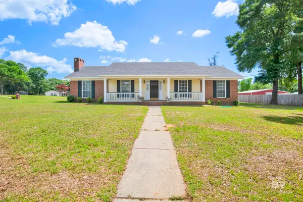 10437 Traci Drive, Semmes, AL 36575