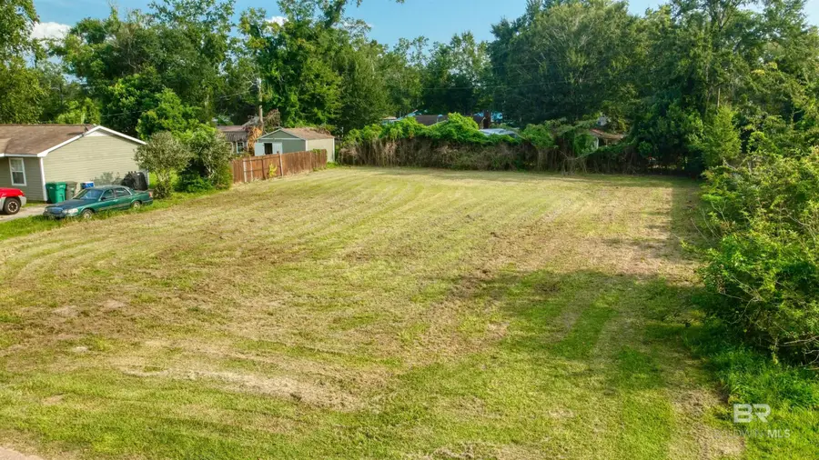 513 W Begonia Avenue, Foley, AL 36535 - Image #3