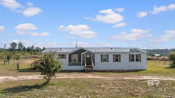 21990 Creekfront Drive, Robertsdale, AL 36567