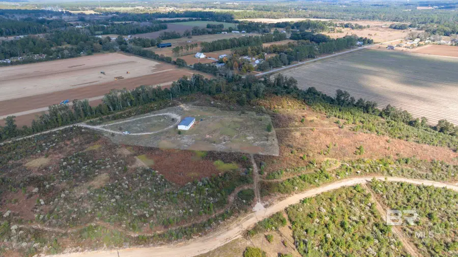 21990 Creekfront Drive, Robertsdale, AL 36567 - Image #2