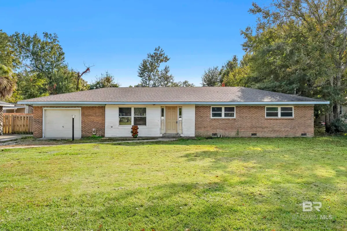 419 W Roosevelt Avenue, Foley, AL 36535 - Image #1