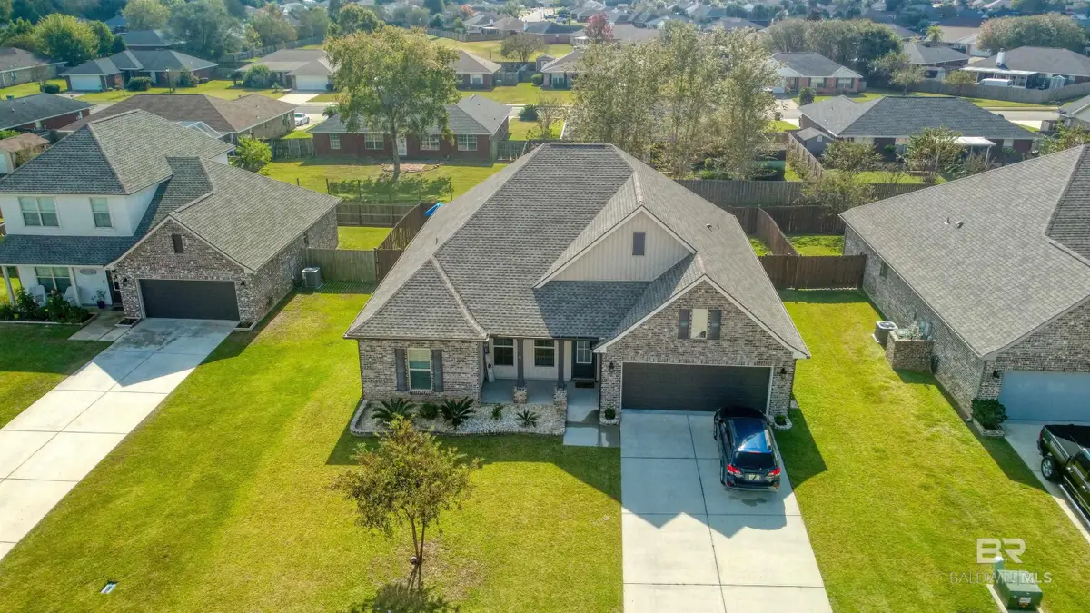 992 Dalton Circle, Foley, AL 36535 - Image #1