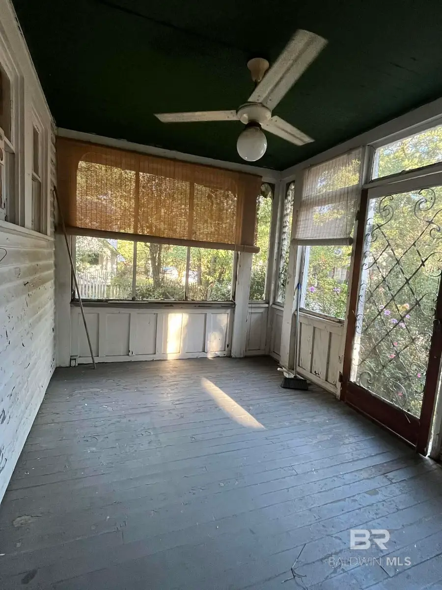 218 5th Street, Chickasaw, AL 36611 - Image #3