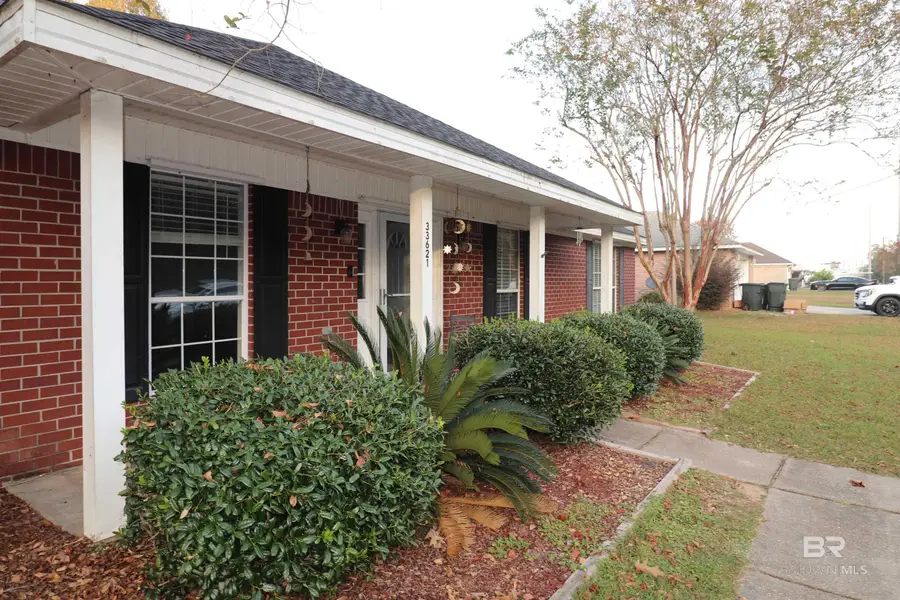 33621 Rosalia Avenue, Lillian, AL 36549 - Image #3