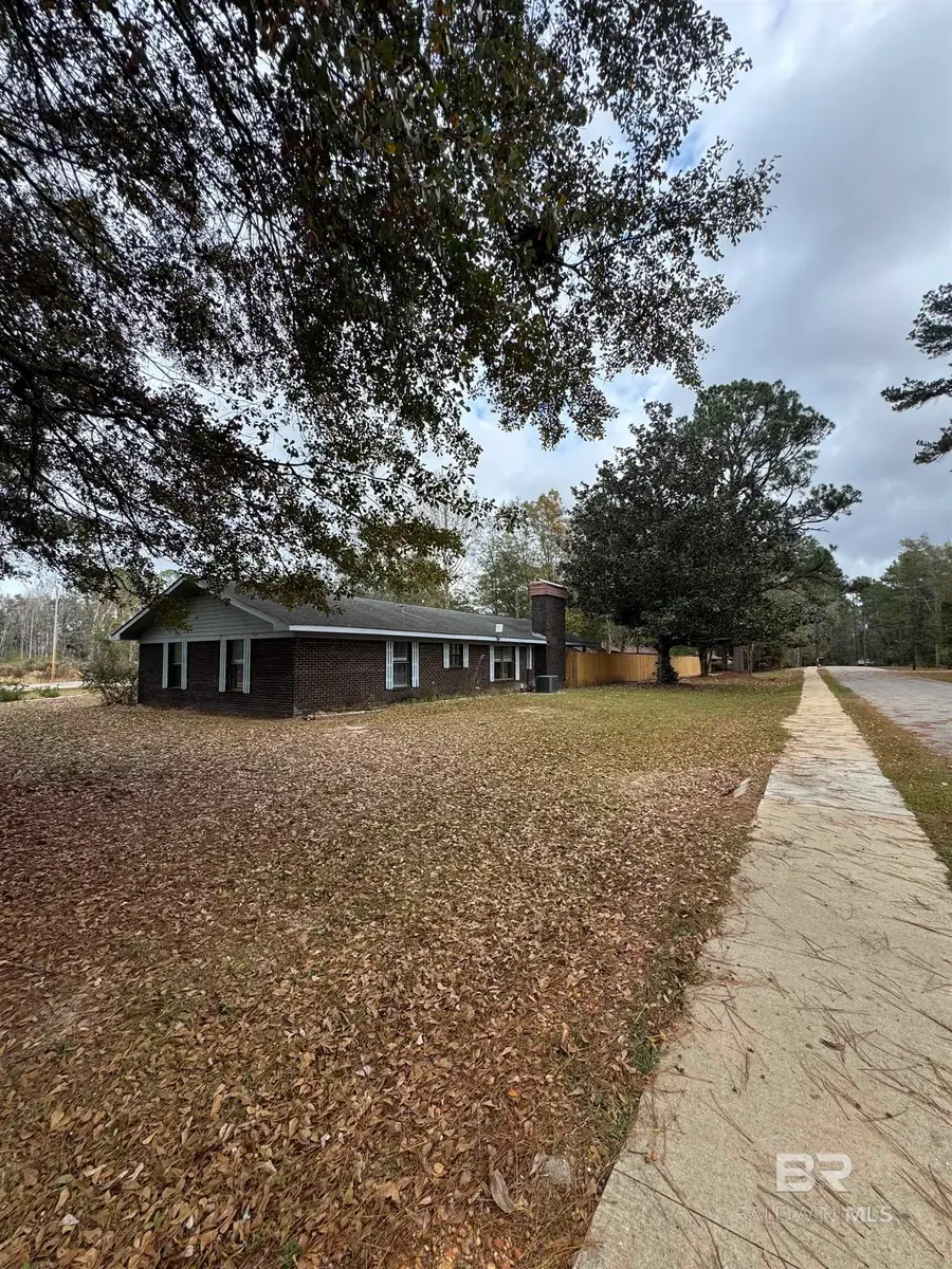48 Hunter Circle, Monroeville, AL 36460 - Image #2