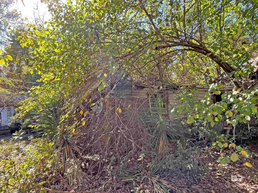 726 Travis Street, Brewton, AL 36426 - Image #2