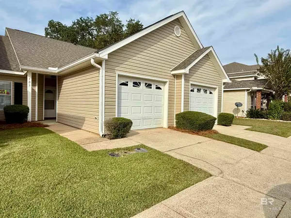 2651 S Juniper Street #303, Foley, AL 36535