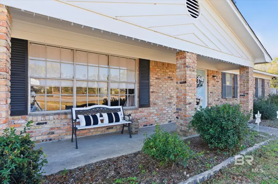 6 Oak Avenue, Satsuma, AL 36572 - Image #2