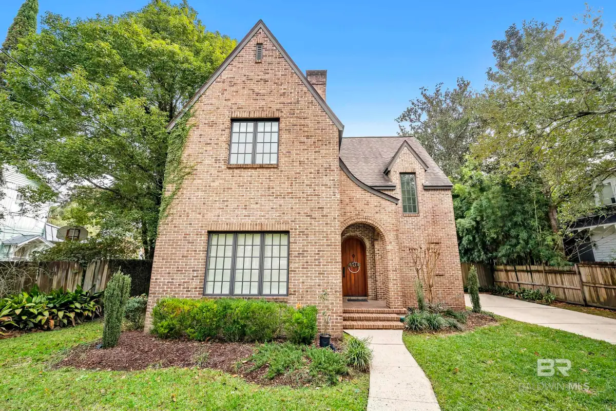 7 Bienville Avenue, Mobile, AL 36606 - Image #1