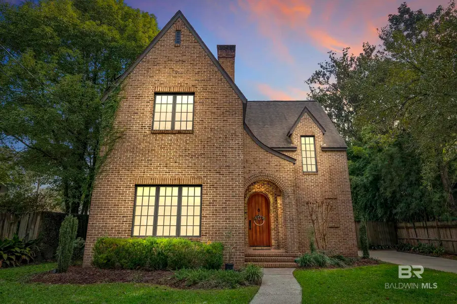 7 Bienville Avenue, Mobile, AL 36606 - Image #2