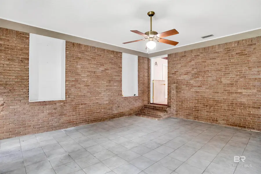 61 Hillside Lane, Mobile, AL 36608 - #3