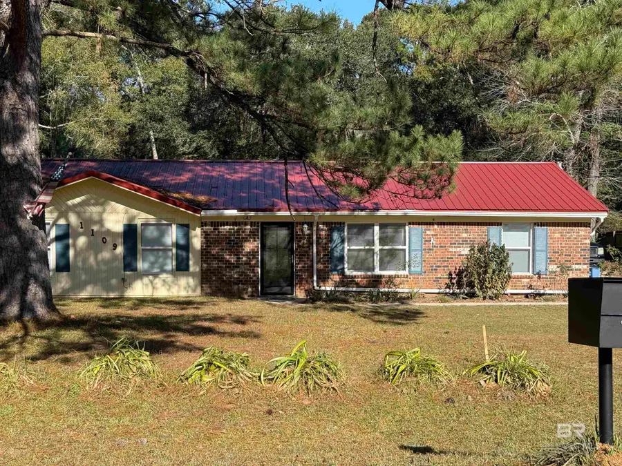 1109 Caroline Avenue, Daphne, AL 36526 - #3