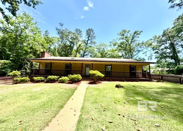 806 Lakeview Drive, Bay Minette, AL 36507